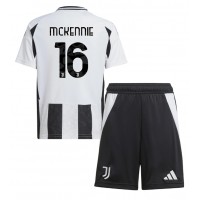 Juventus Weston McKennie #16 Domáci Detský futbalový dres 2024-25 Krátky Rukáv (+ trenírky)